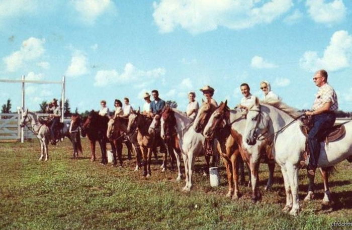 Sojourn Lakeside Resort (Gay El Rancho Ranch, El Rancho Stevens Ranch) - Vintage Postcard (newer photo)